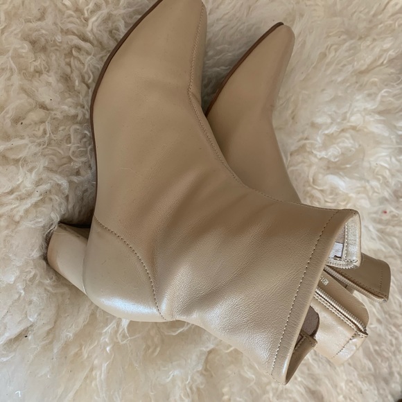 Leather boots - Picture 2 of 4